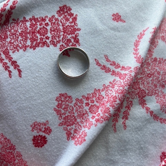 sterling silver wedding ring simple design stamped 925 sterling silver - Picture 3 of 3